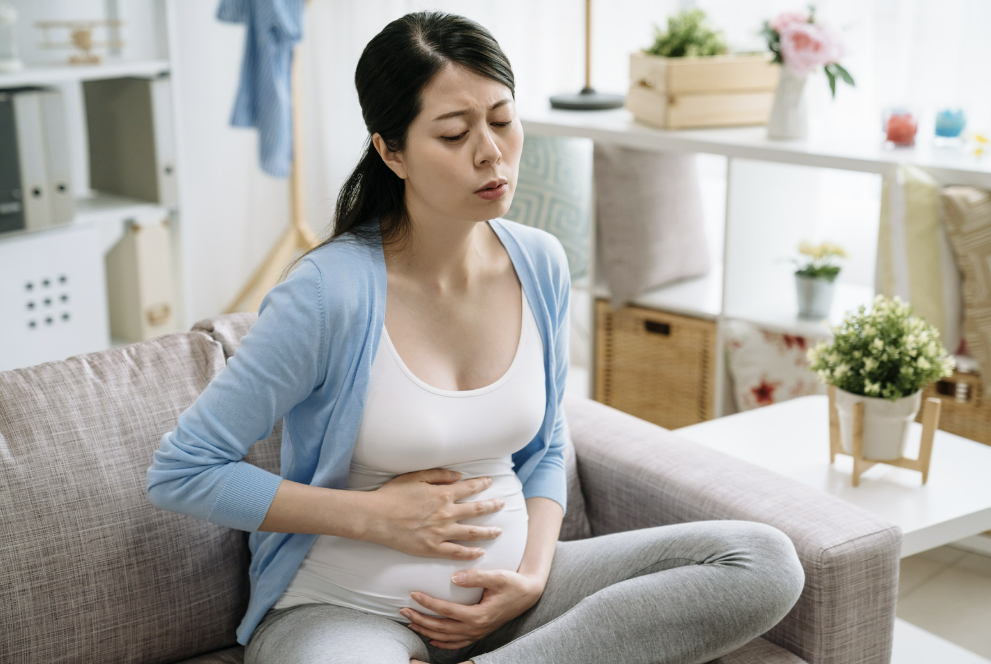 nyeri miss v saat hamil, miss v sakit trimester 2, penyebab nyeri vagina ibu hamil, cara mengatasi miss v sakit saat hamil, nyeri area intim bumil, Bunda
